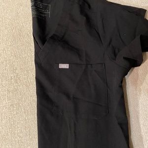 FIGS Catarina One pocket scrub top